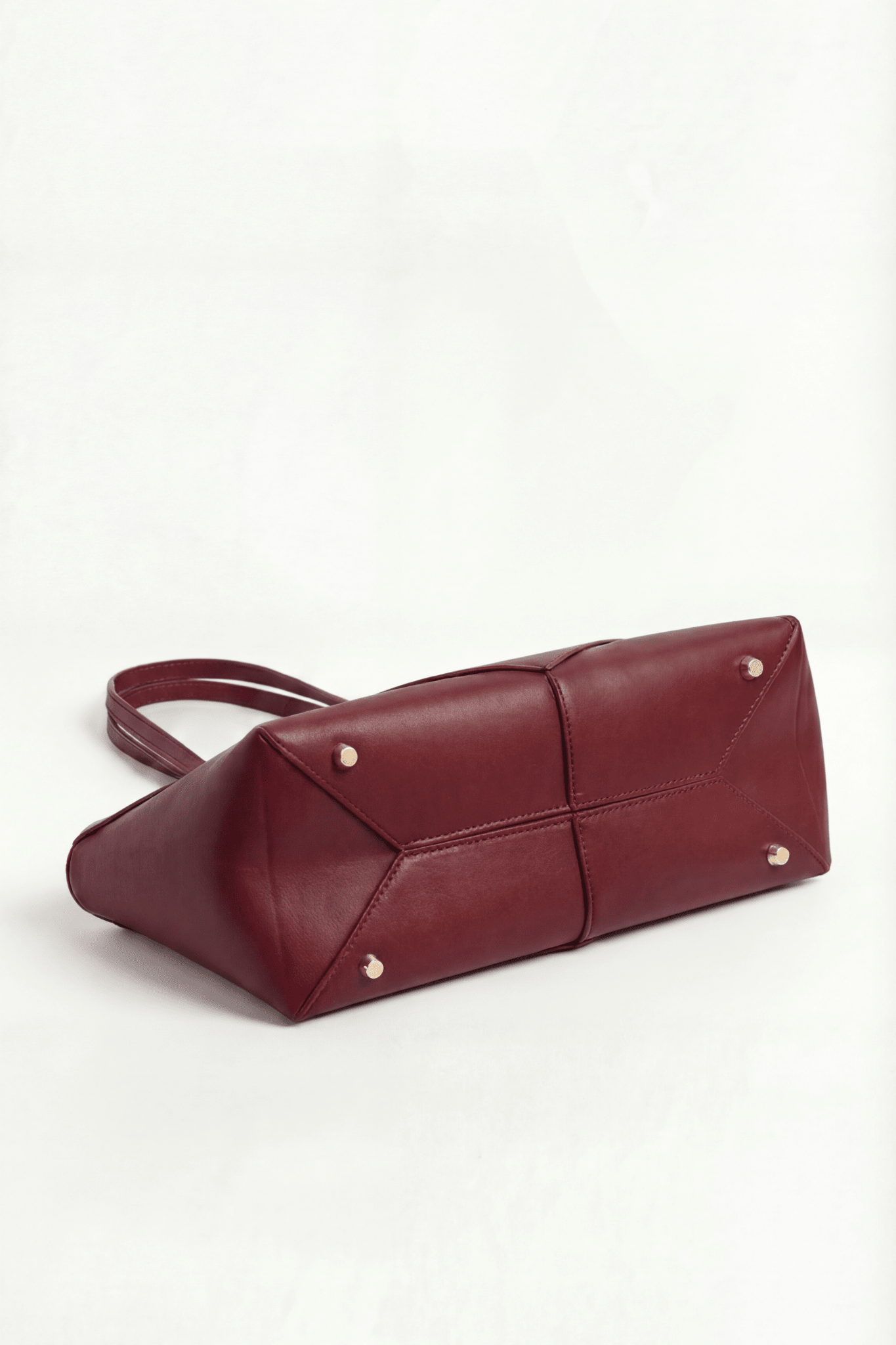 LÍNEA Rosso Montjuïc matte leather micro bag by GREBELLA, Barcelona — view 4