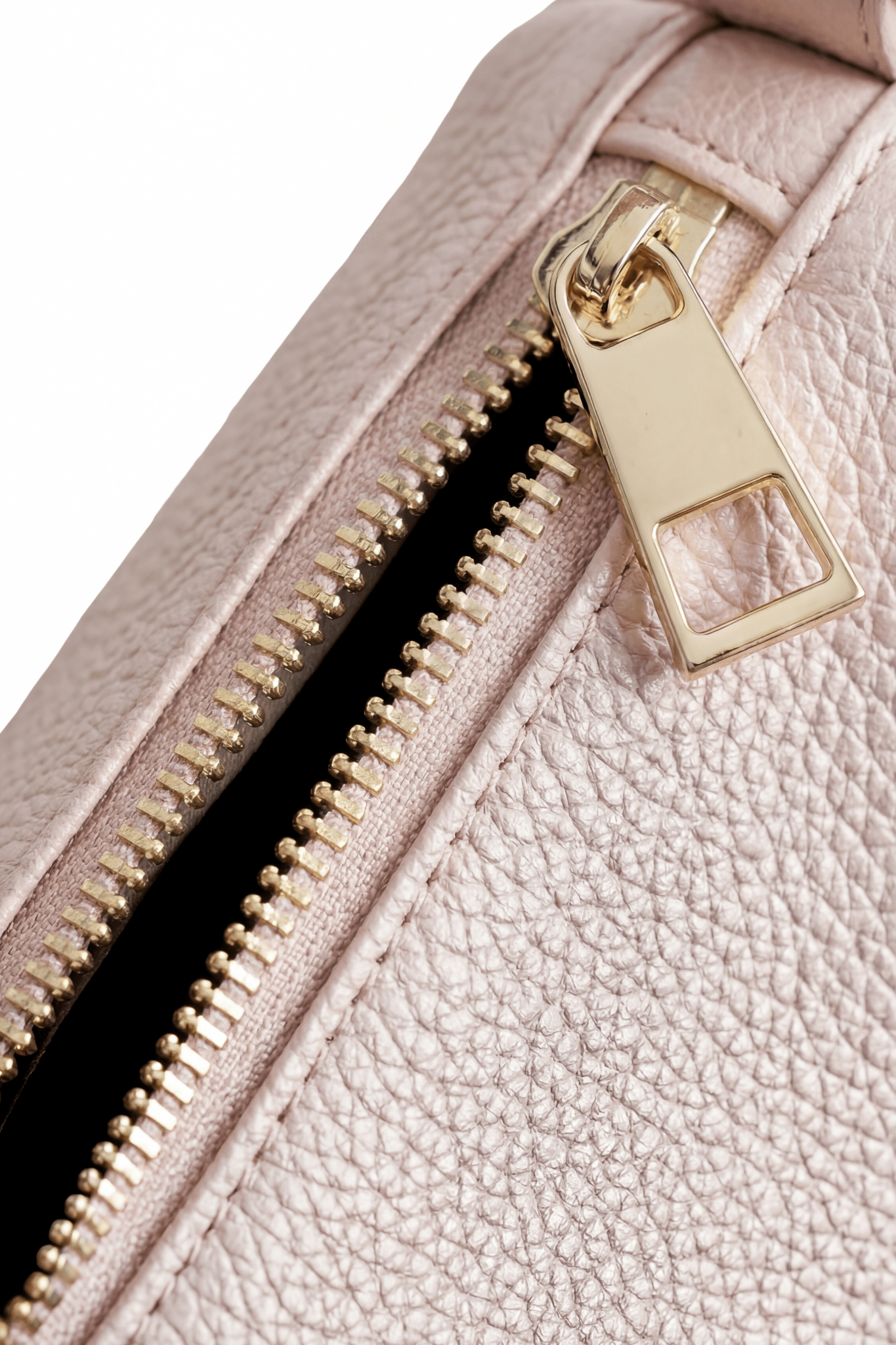 VESPER Petal Tibidabo grained calfskin shoulder bag by GREBELLA, Barcelona — view 5