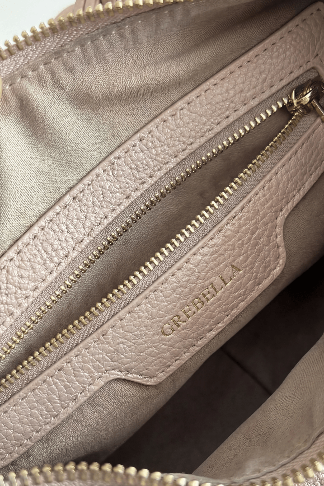 VESPER Petal Tibidabo grained calfskin shoulder bag by GREBELLA, Barcelona — view 6
