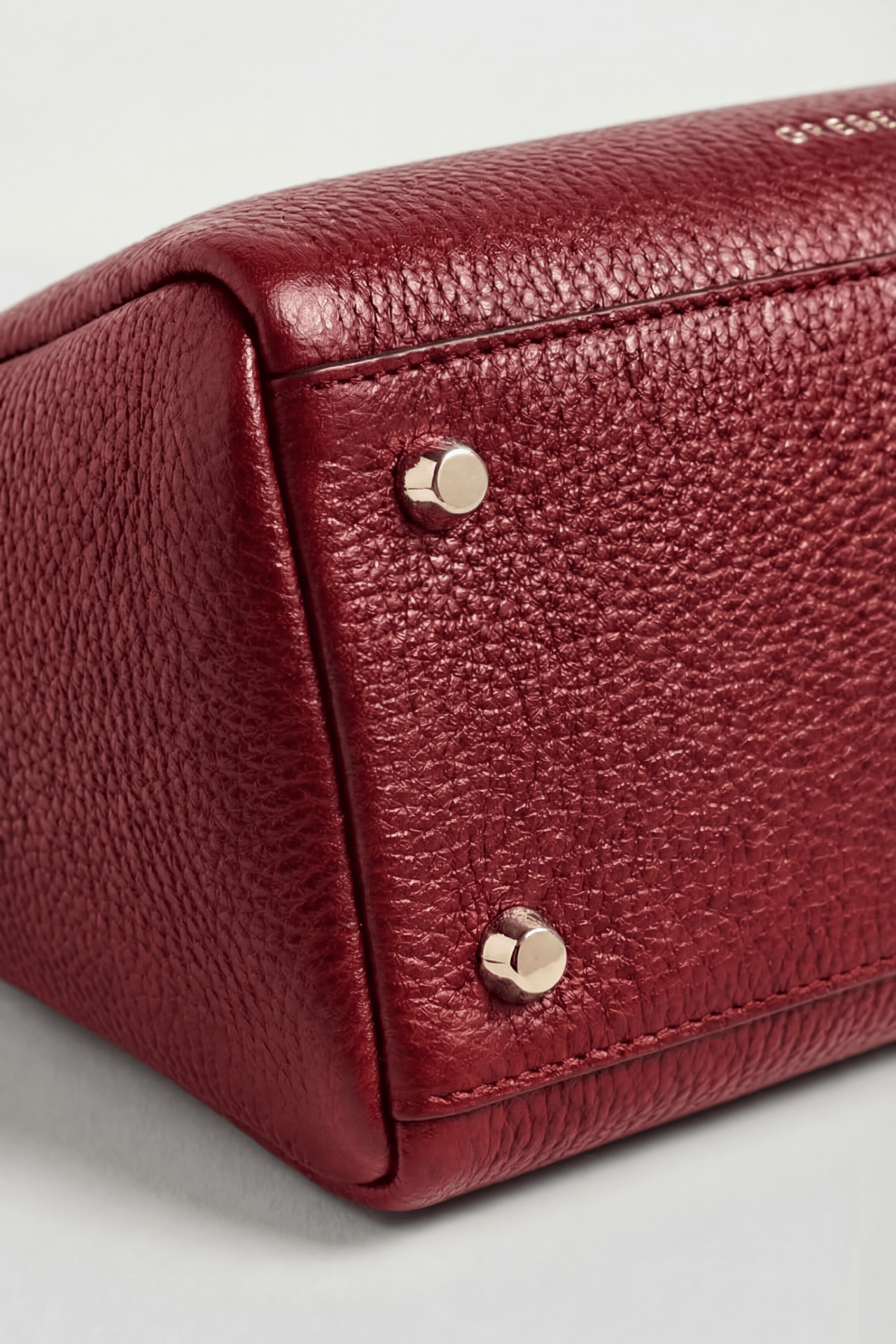 VESPER Rosso Gràcia grained calfskin shoulder bag by GREBELLA, Barcelona — view 4