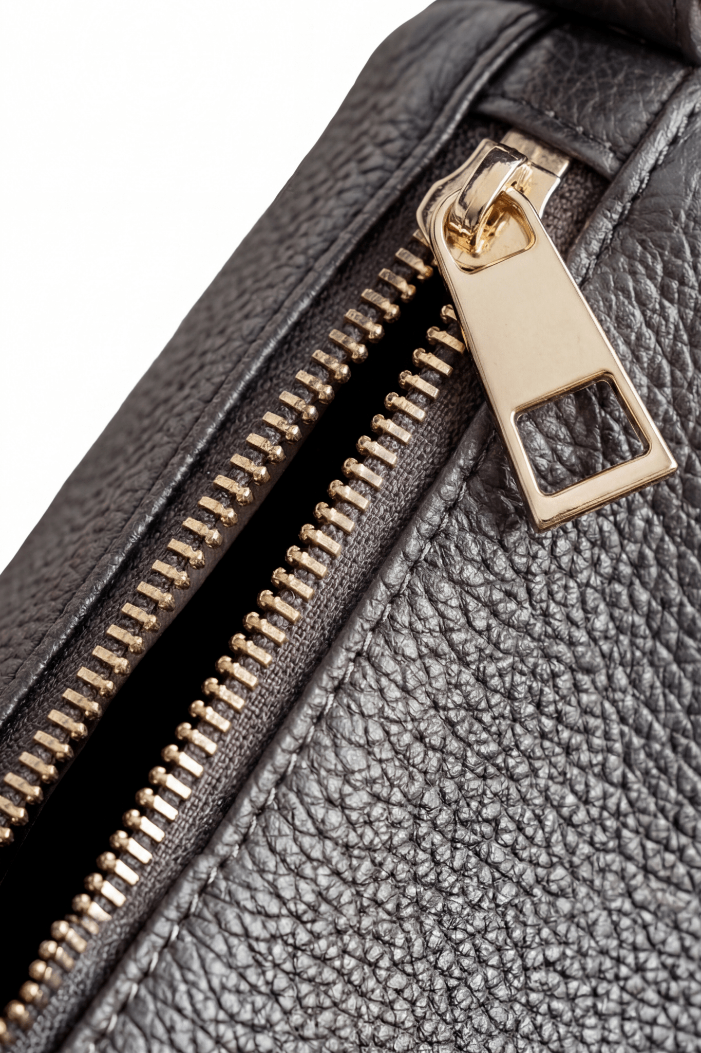 VESPER Ceniza Born grained calfskin shoulder bag by GREBELLA, Barcelona — view 7
