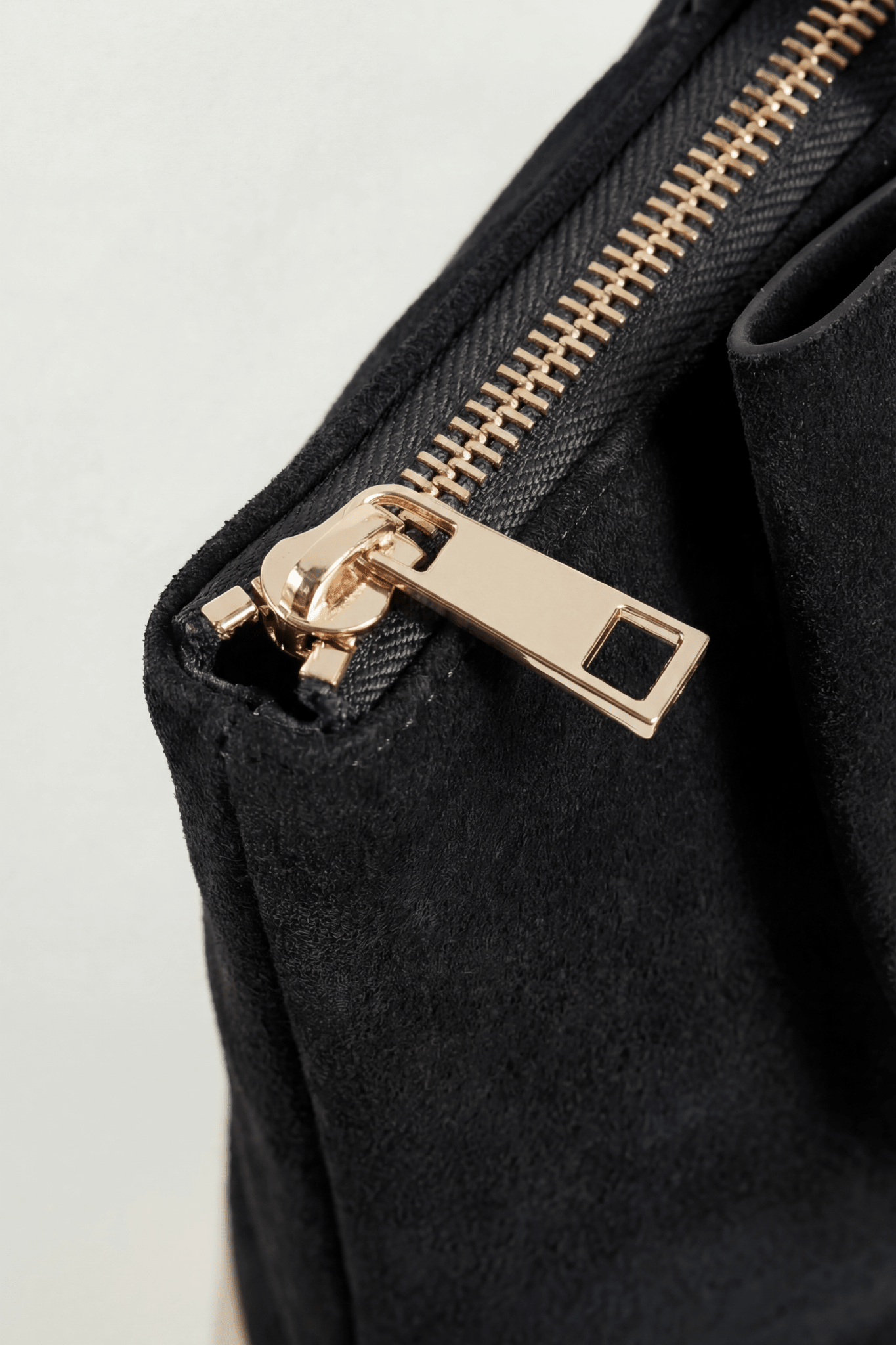 ESMÉ Midnight Ash suede leather tote bag by GREBELLA, Barcelona — view 6