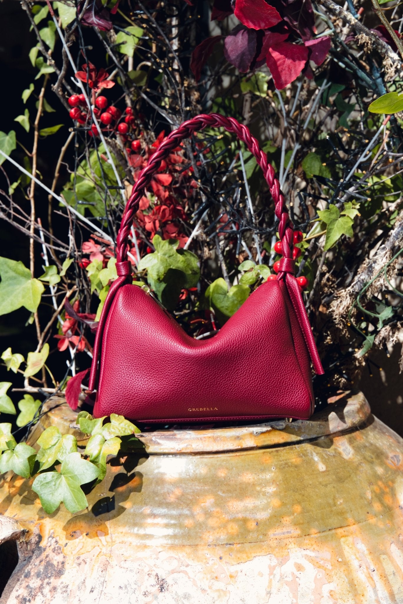 VESPER Rosso Gràcia grained calfskin shoulder bag by GREBELLA, Barcelona — additional view